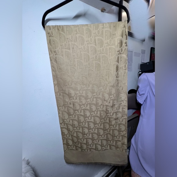 Auth Christian Dior Stole Shawl Scarf 35%Silk; 65%Wool - Picture 7 of 13